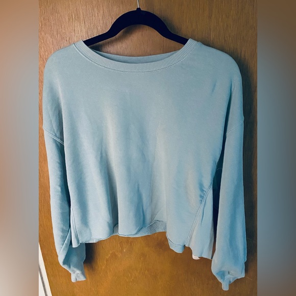 Light blue crop top - Picture 3 of 6